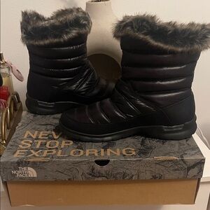 The North Face Women's Black Winter Boots with Faux Fur Trim